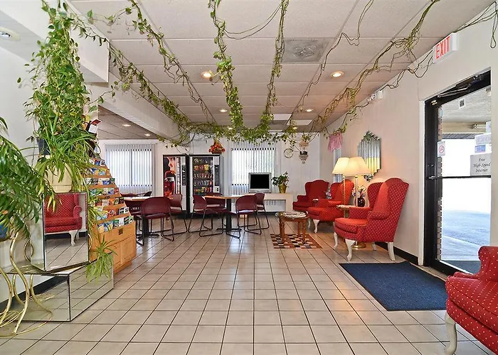 Ramada By Wyndham Hotel 2*