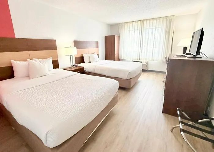 Hotel Ramada By Wyndham Effingham