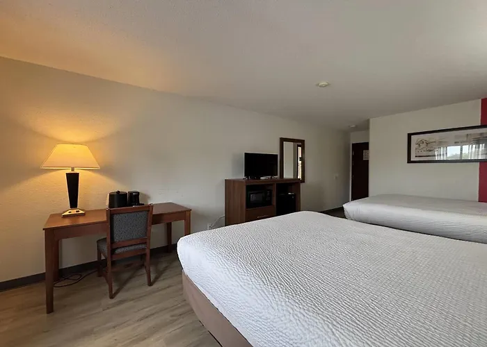 Hotel Ramada By Wyndham Effingham