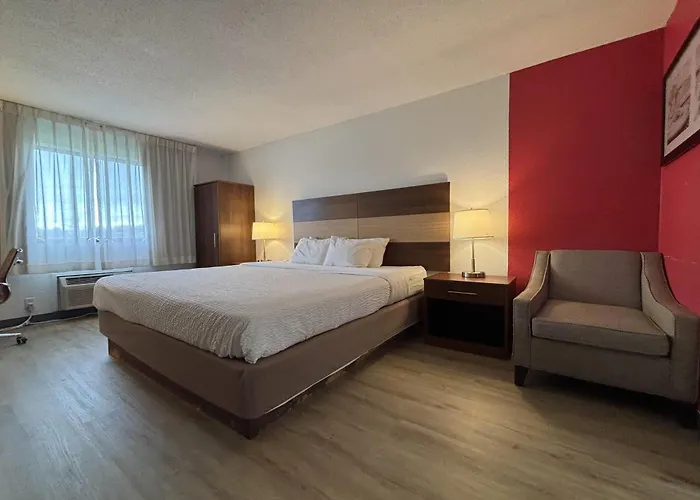 Hotel Ramada By Wyndham 2*