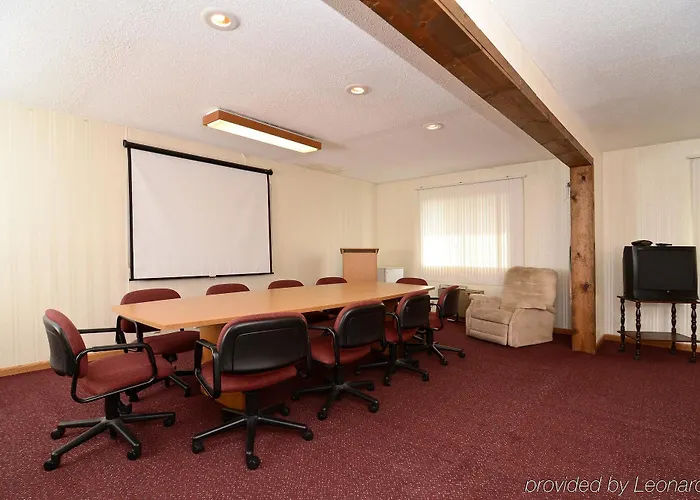 Ramada By Wyndham Hotel 2*