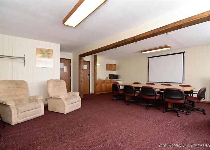 Hotel Ramada By Wyndham 2*