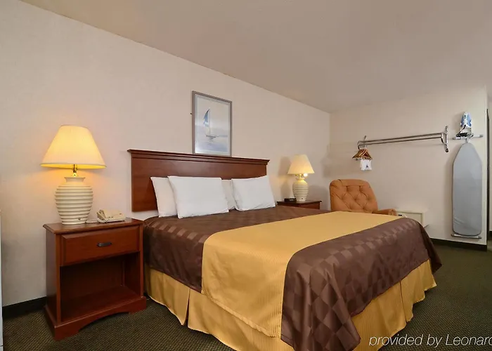 Hotel Ramada By Wyndham 2*