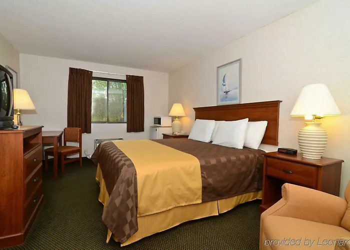 Ramada By Wyndham 2* Effingham
